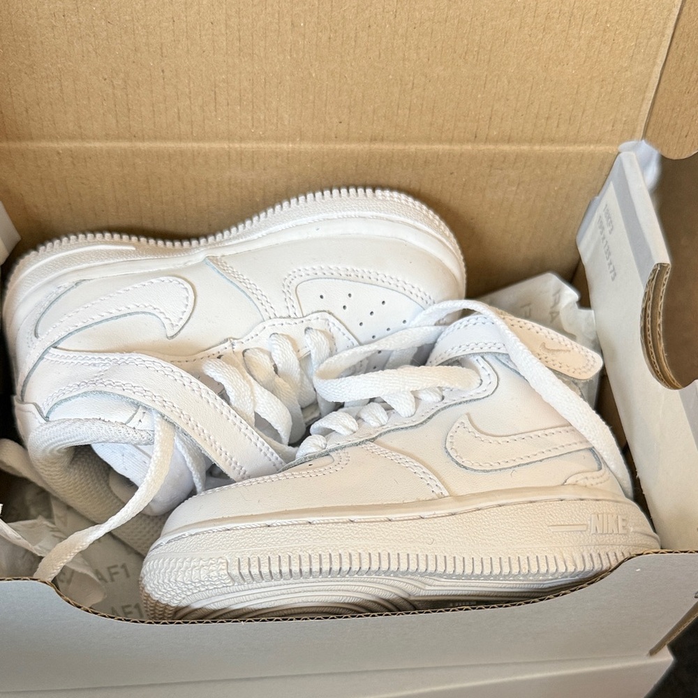 Nike All-White Air Force 1